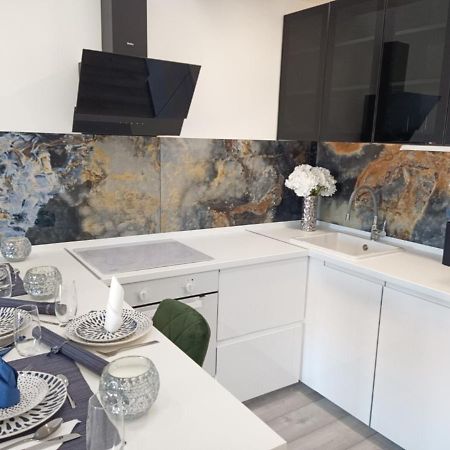 מאקרסקה Apartman Lux מראה חיצוני תמונה