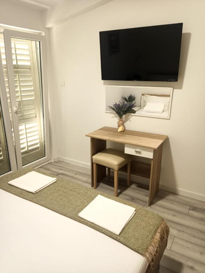 מאקרסקה Apartman Lux מראה חיצוני תמונה