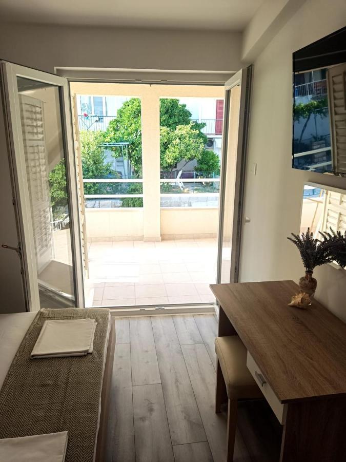 מאקרסקה Apartman Lux מראה חיצוני תמונה
