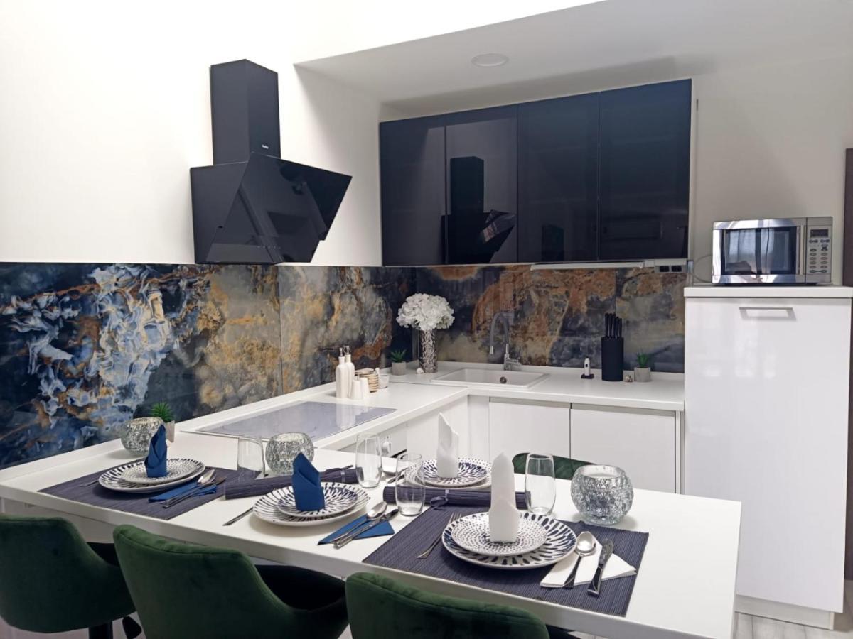 מאקרסקה Apartman Lux מראה חיצוני תמונה