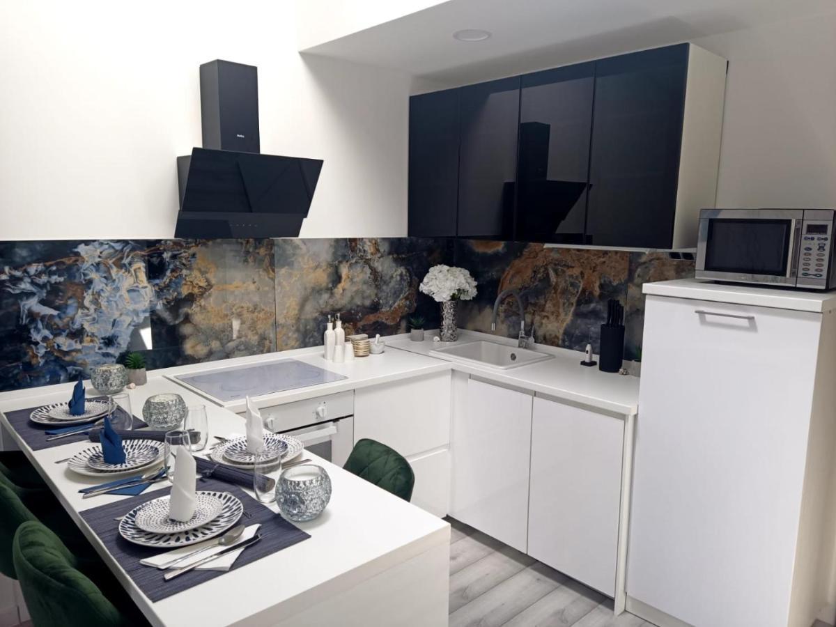 מאקרסקה Apartman Lux מראה חיצוני תמונה